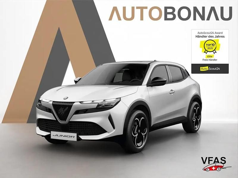 Weiss Gebraucht 2025 Alfa Romeo Junior SUV | CHF 29’940 (Guter Preis) - Bild 1/4