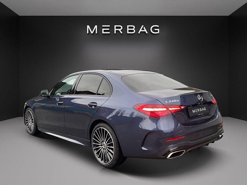 Gebraucht Mercedes C220 197 PS (144 kW) 2023 Blau Limousine