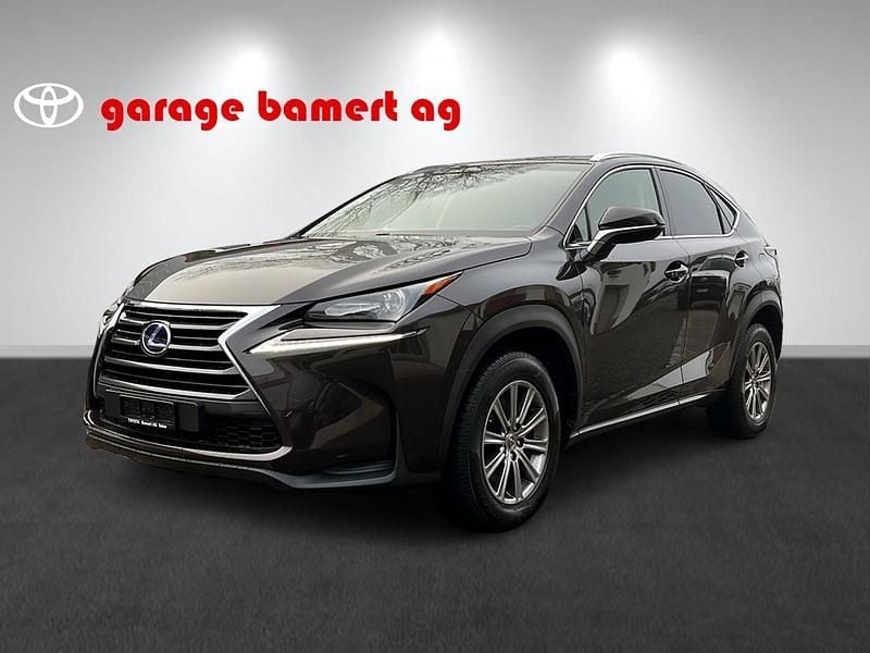 Mehrfarbig Gebraucht 2014 Lexus NX300h Impression Line SUV | CHF 19’990 (Fairer Preis) - Bild 1/4