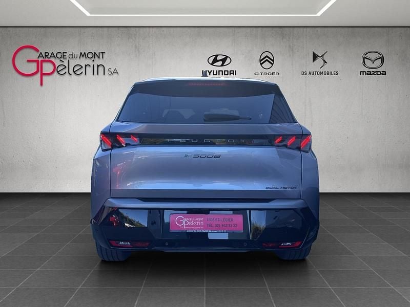 Neu Peugeot 5008 239 kW (325 PS) 2025 Grau Van / Kleinbus