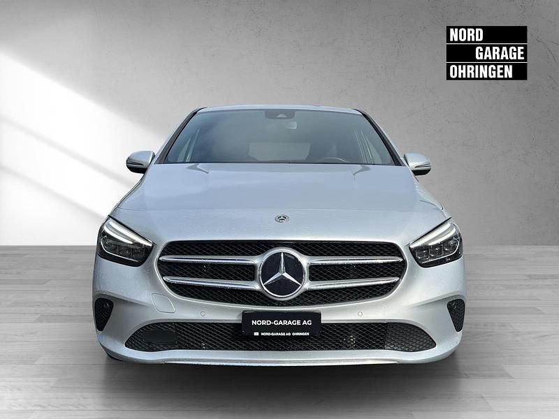 Gebraucht Mercedes B180 Progressive 136 PS (100 kW) 2019 Van / Kleinbus