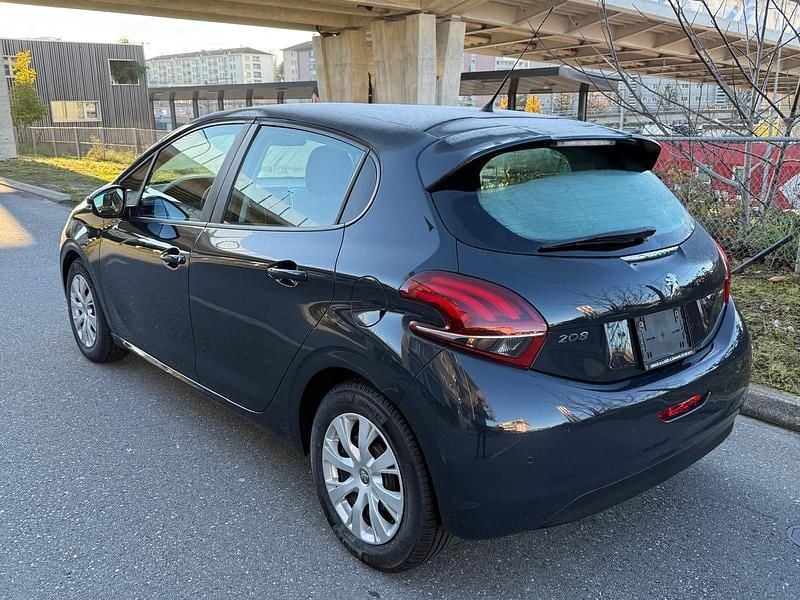 Gebraucht Peugeot 208 Access 82 PS (60 kW) 2017 Kleinwagen