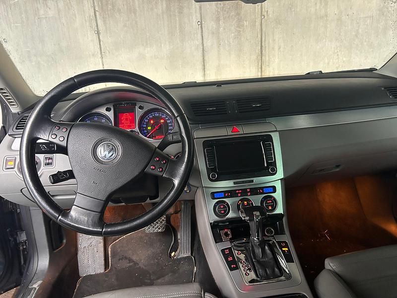 Gebraucht VW Passat 250 PS (183 kW) 2008 Kombi