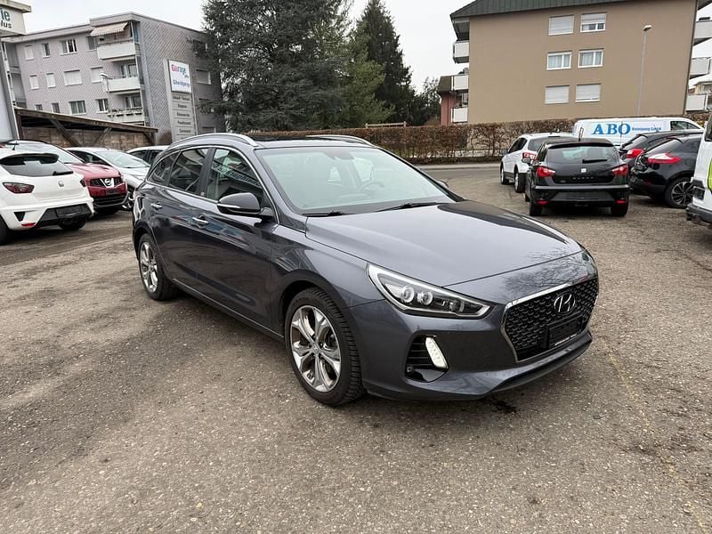 Gebraucht Hyundai i30 140 PS (102 kW) 2018 Kombi