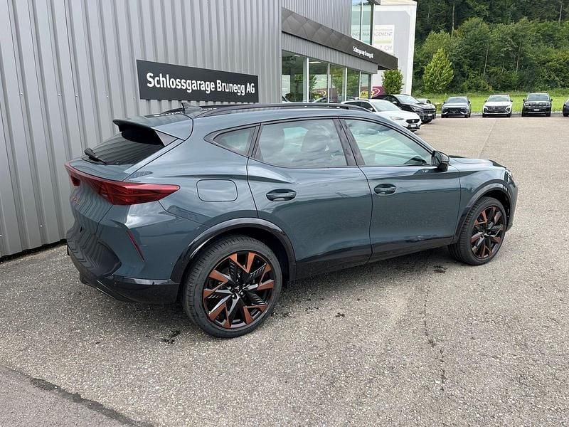 Neu Cupra Formentor 204 PS (150 kW) 2025 Blau SUV