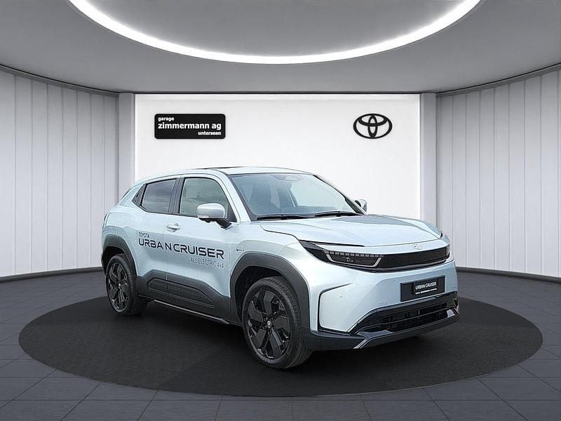 Neu Toyota Urban Cruiser Premium 135 kW (184 PS) 2025 SUV