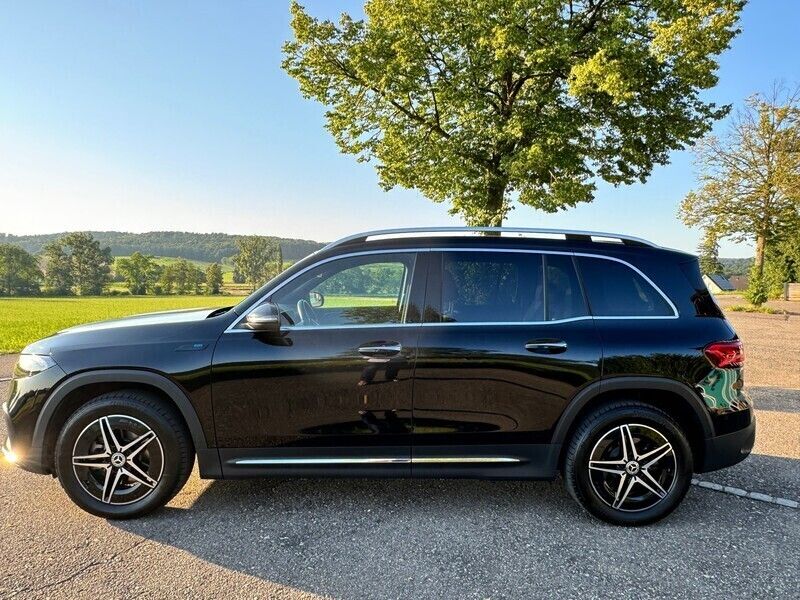 Gebraucht Mercedes EQB300 AMG line 168 kW (229 PS) 2022 SUV