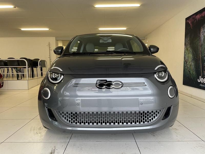 Gebraucht Fiat 500e La Prima 86 kW (118 PS) 2022 Kleinwagen