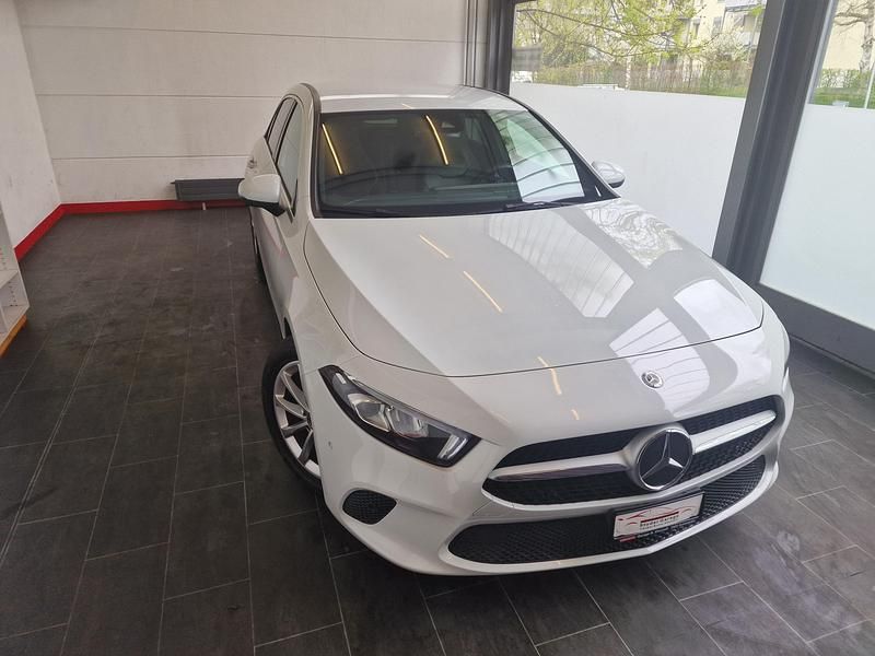 Gebraucht Mercedes A180 Style 136 PS (100 kW) 2019