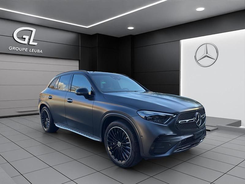 Neu Mercedes GLC400d 381 PS (280 kW) 2026 Grau SUV