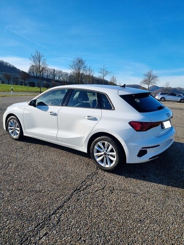 Gebraucht Audi A3 Sportback e-tron Attraction 150 PS (110 kW) 2021 Kleinwagen