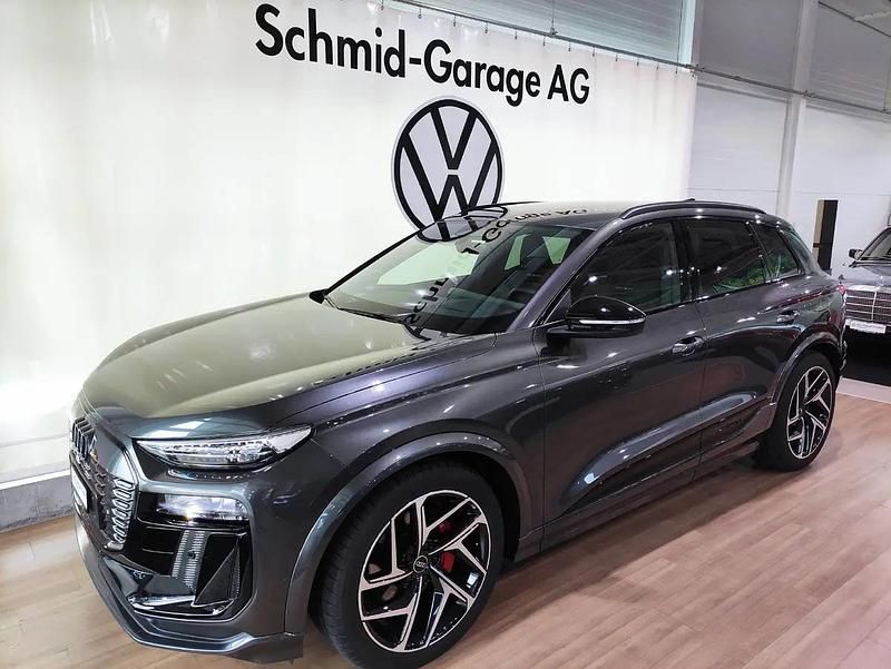 Gray Gebraucht 2025 Audi Q6 e-tron S-Line SUV | CHF 75’800 (Superpreis) - Bild 1/4