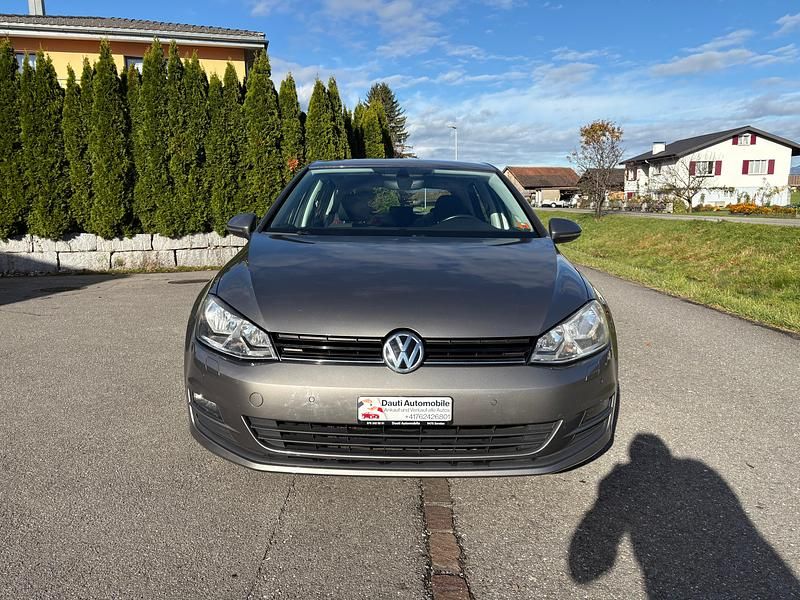Gebraucht VW Golf VII Comfortline 125 PS (91 kW) 2017