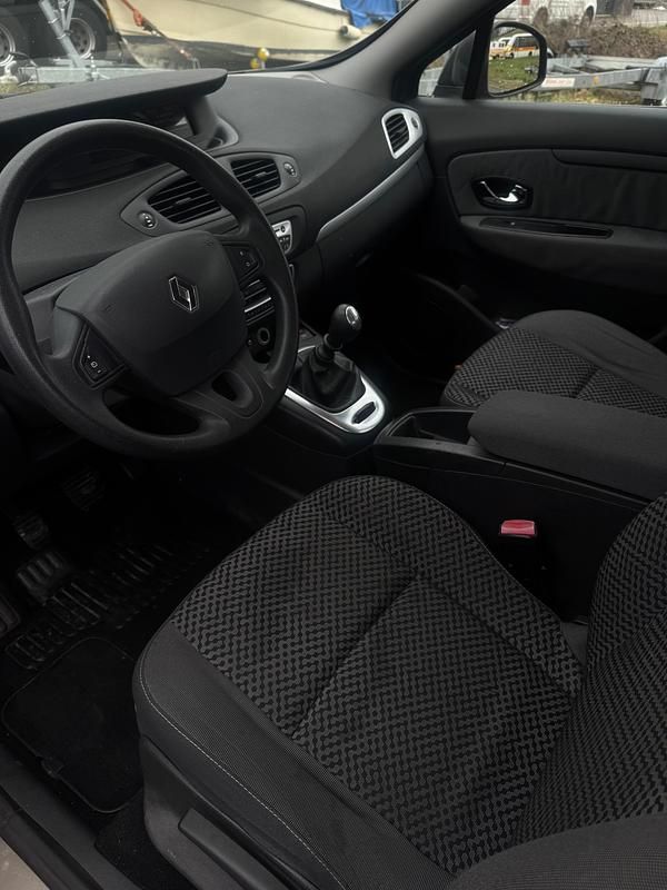 Gebraucht Renault Scénic III Expression 110 PS (80 kW) 2012 Van / Kleinbus