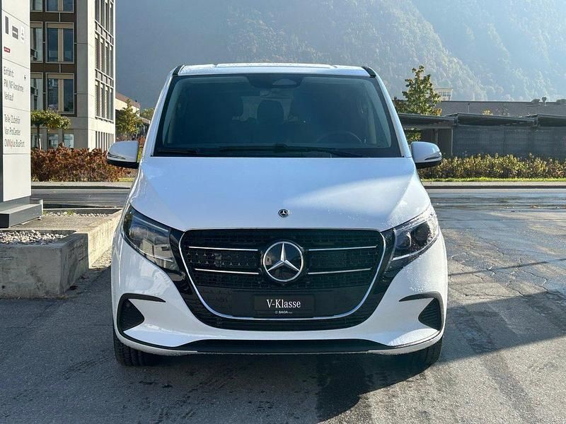 Neu Mercedes V250 190 PS (139 kW) 2025 Van / Kleinbus