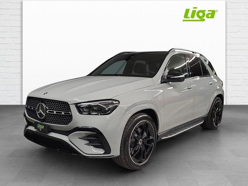 Neu Mercedes GLE300 AMG line 290 PS (213 kW) 2025 SUV