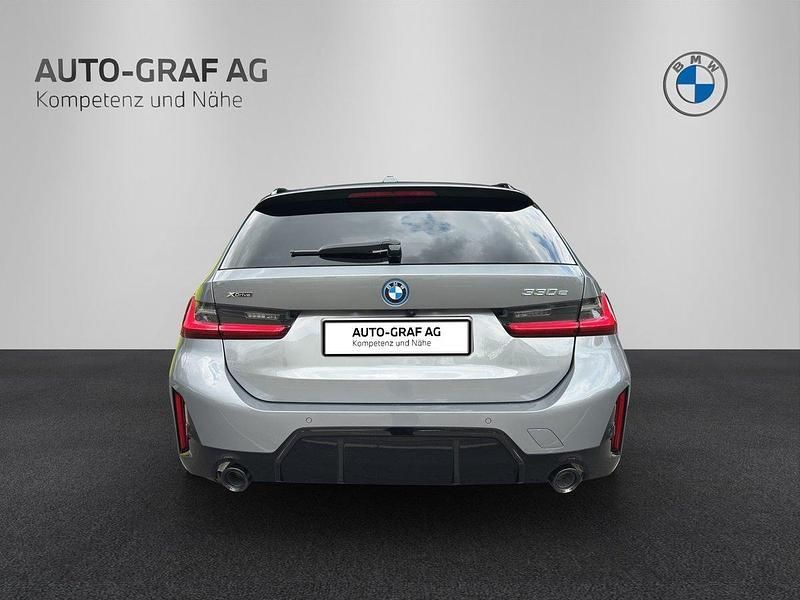 Neu BMW 330e M Sport 292 PS (214 kW) 2025 Kombi