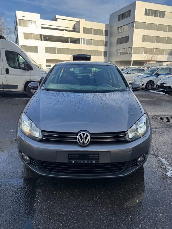 Gebraucht VW Golf Team 160 PS (117 kW) 2010 Limousine