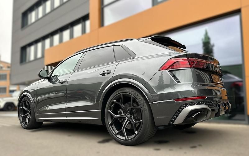 Gebraucht 2024 Audi RS Q8 Performance SUV | CHF 144’900 - Bild 1/4