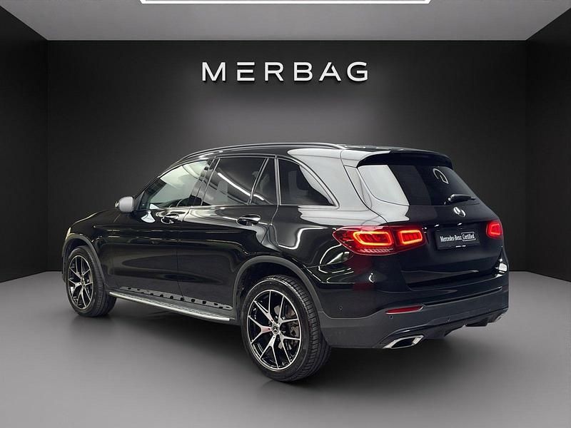 Gebraucht Mercedes GLC300e AMG line 211 PS (155 kW) 2022 Schwarz SUV
