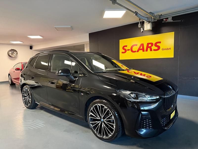 Gebraucht BMW 220 Active Tourer M Sport 156 PS (114 kW) 2022 Van / Kleinbus