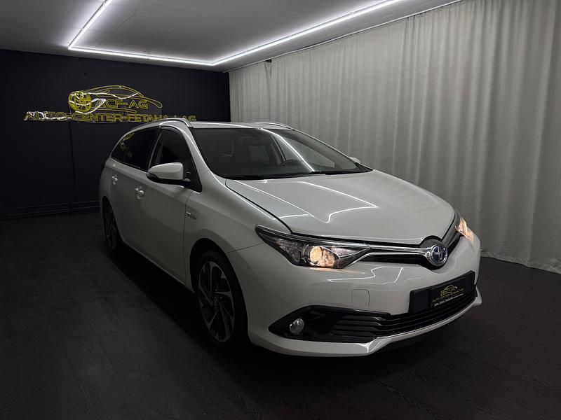 Gebraucht Toyota Auris Touring Sports Style 136 PS (100 kW) 2016 Weiss Kombi