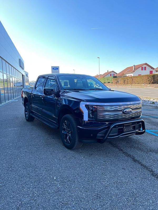 Gebraucht Ford F-150 336 kW (457 PS) 2023 Blau Abholung