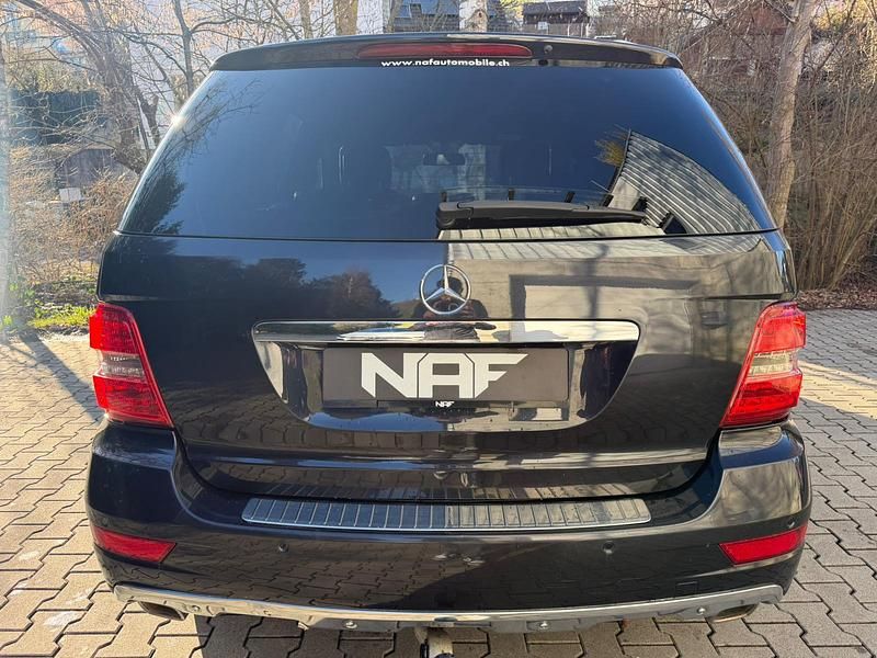 Gebraucht Mercedes ML350 Edition 231 PS (169 kW) 2011 SUV