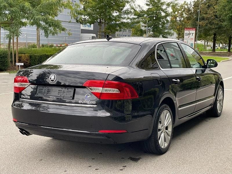 Gebraucht Skoda Superb Elegance 160 PS (117 kW) 2014 Limousine