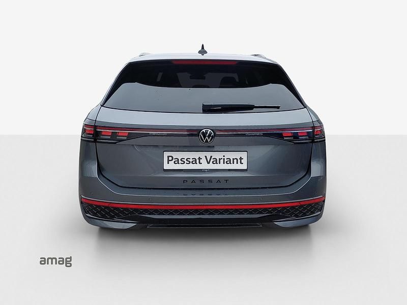 Gebraucht VW Passat R-line 266 PS (195 kW) 2025 Diabas grey metallic Kombi