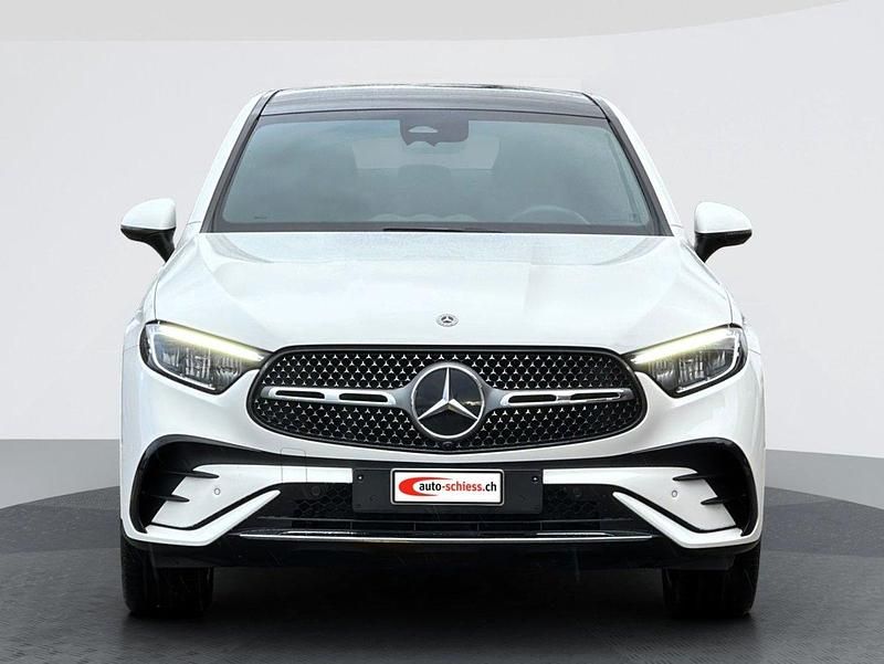 Gebraucht Mercedes GLC300 AMG line 269 PS (197 kW) 2024 Coupé