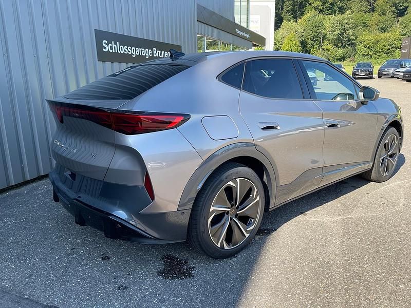 Neu Cupra Tavascan 250 kW (340 PS) 2025 Beige SUV