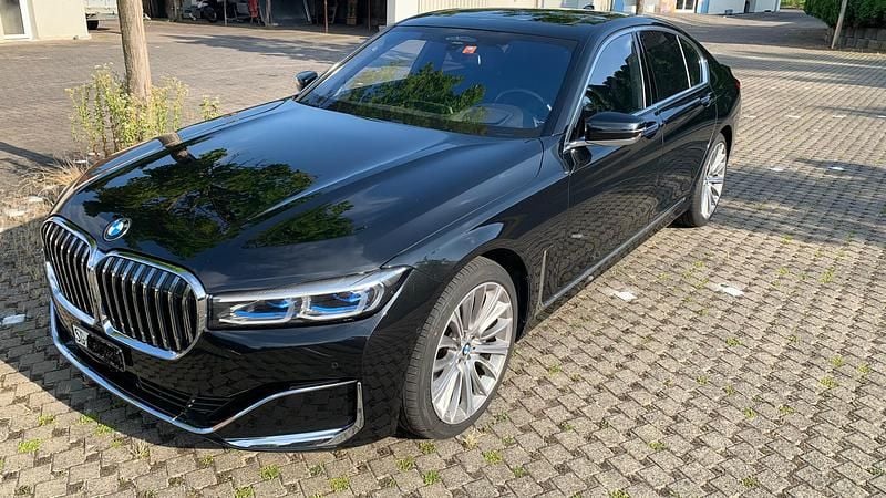 Gebraucht BMW 730 265 PS (194 kW) 2019 Limousine