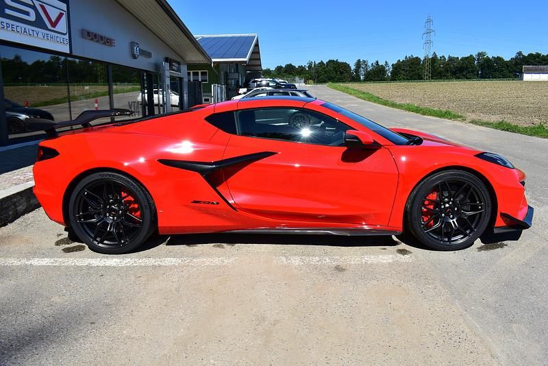Neu Chevrolet Corvette 646 PS (475 kW) 2025 Rot Coupé