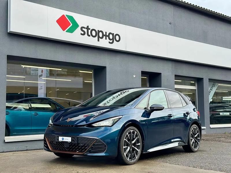Blau Gebraucht 2025 Cupra Born e-Boost Kleinwagen | CHF 27’850 (Superpreis) - Bild 1/4