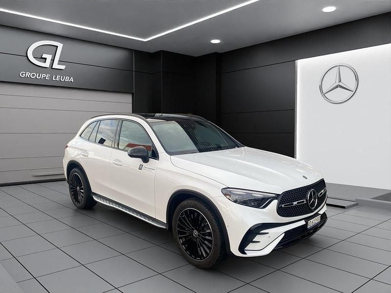 Gebraucht Mercedes GLC300e AMG line 258 PS (189 kW) 2024 SUV