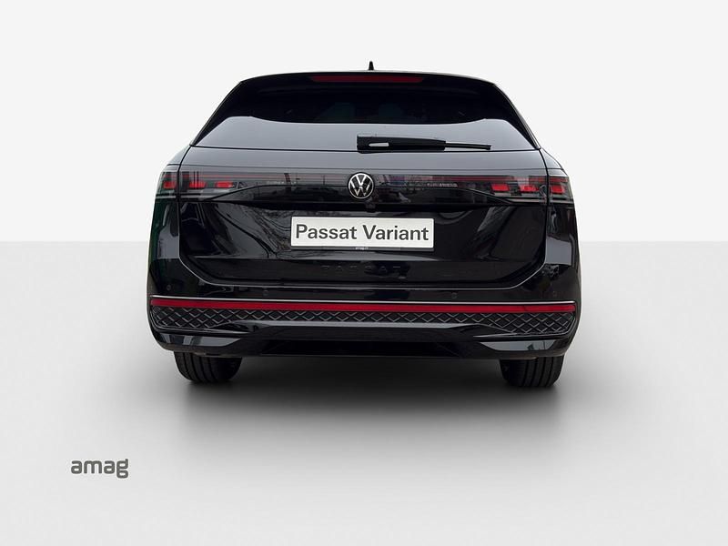 Neu VW Passat R-line 266 PS (195 kW) 2025 Grenadill black metallic Kombi