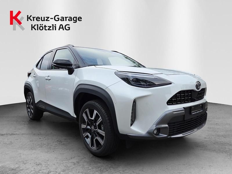 Weiss Gebraucht 2024 Toyota Yaris Cross Edition SUV | CHF 37’400 - Bild 1/4