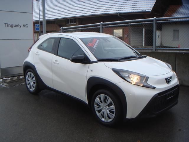 Gebraucht Toyota Aygo X Comfort 72 PS (52 kW) 2025 Weiss SUV