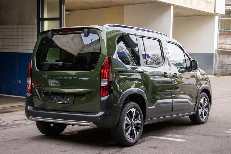 Gebraucht Peugeot Rifter GT 130 PS (95 kW) 2024 Van / Kleinbus