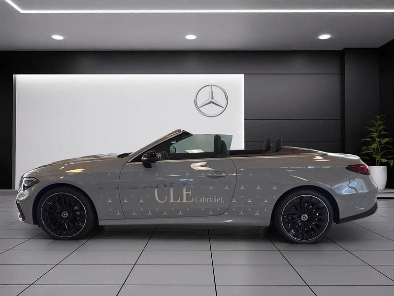 Gebraucht Mercedes CLE450 380 PS (279 kW) 2026 Grau Cabrio