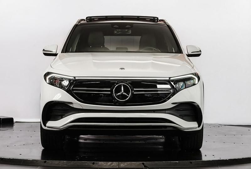 Gebraucht Mercedes EQA300 AMG line 168 kW (229 PS) 2022 SUV
