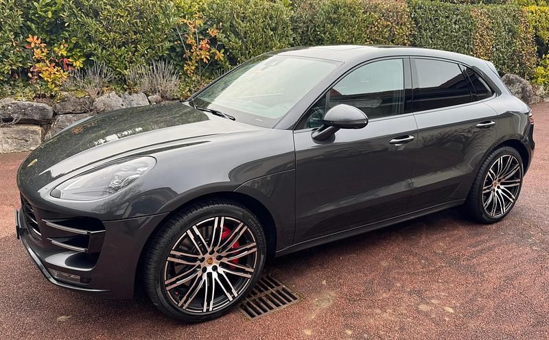 Gebraucht Porsche Macan Turbo Performance Package 440 PS (323 kW) 2017 SUV