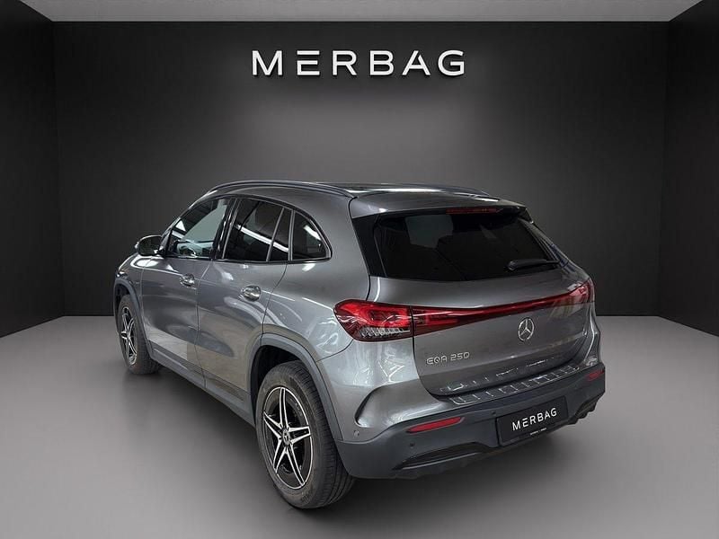 Gebraucht Mercedes EQA250 AMG line 140 kW (191 PS) 2021 Grau SUV