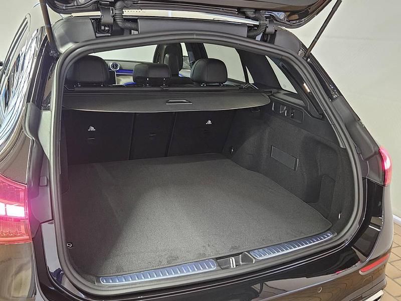 Gebraucht Mercedes C300e AMG line 258 PS (189 kW) 2024 Schwarz Kombi