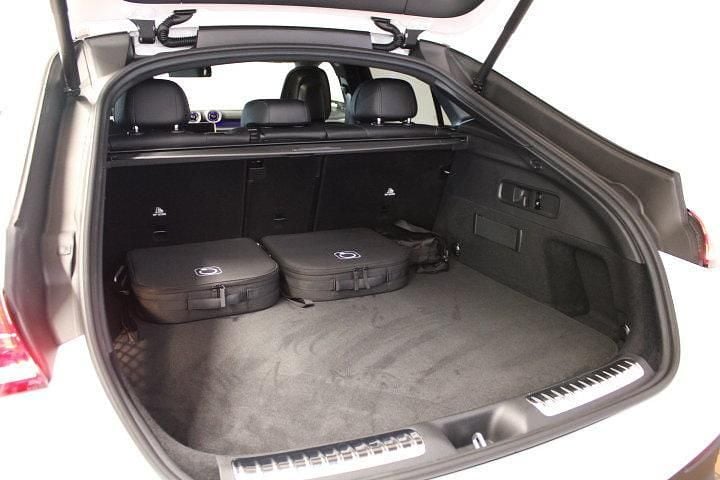 Gebraucht Mercedes GLC300e AMG line 313 PS (230 kW) 2024 Weiss Coupé