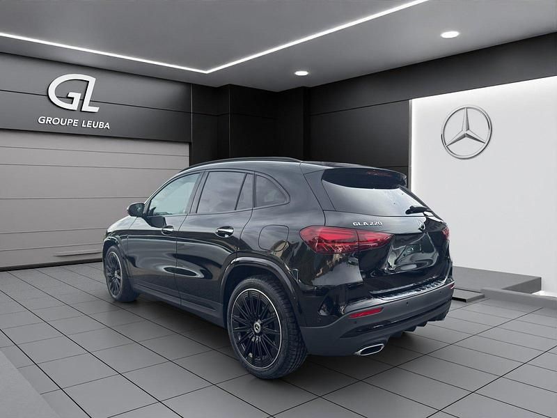 Neu Mercedes GLA220 190 PS (139 kW) 2025 Schwarz SUV
