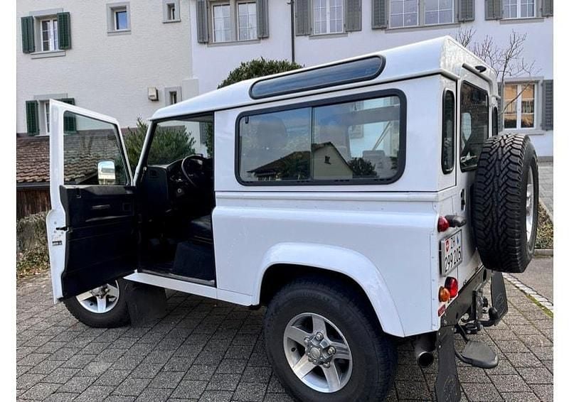 Gebraucht 2010 Land Rover Defender Kombi | CHF 39’900 (Guter Preis) - Bild 1/4