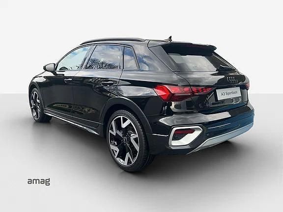 Neu Audi A3 Ambiente 150 PS (110 kW) 2025 Mythosschwarz metallic Limousine