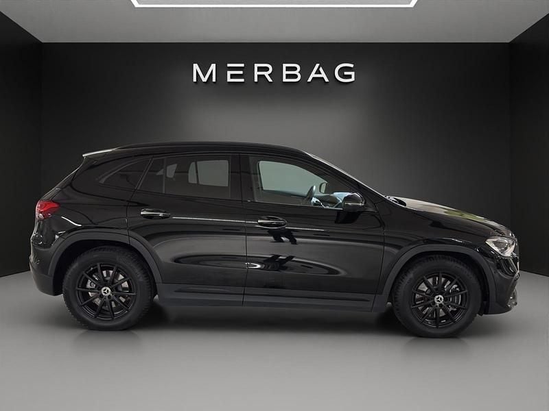 Gebraucht Mercedes GLA250 AMG line 224 PS (164 kW) 2023 Schwarz SUV